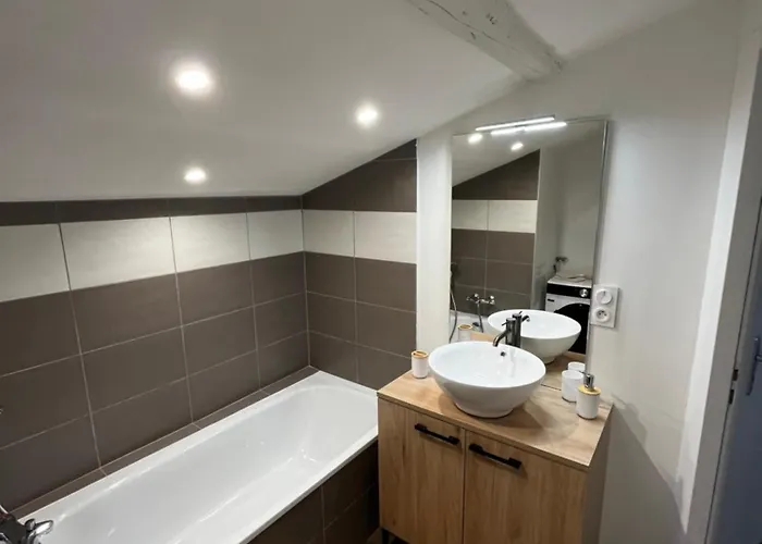 La Maison Castelpontine T4 *