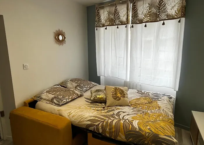 La Maison Castelpontine T4 Apartment Pont-du-Chateau